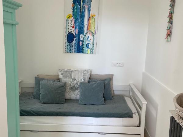 Hôtel La Villa Patricia - Charme et Tradition : photo 9 de la chambre chambre familiale - vue sur mer