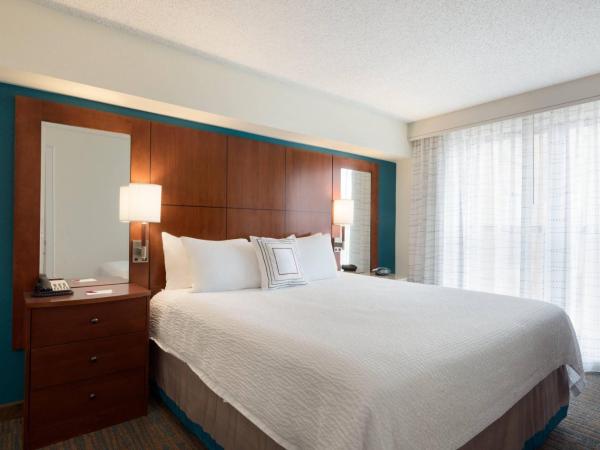 Residence Inn by Marriott Oklahoma City Downtown/Bricktown : photo 1 de la chambre suite 1 chambre lit king-size