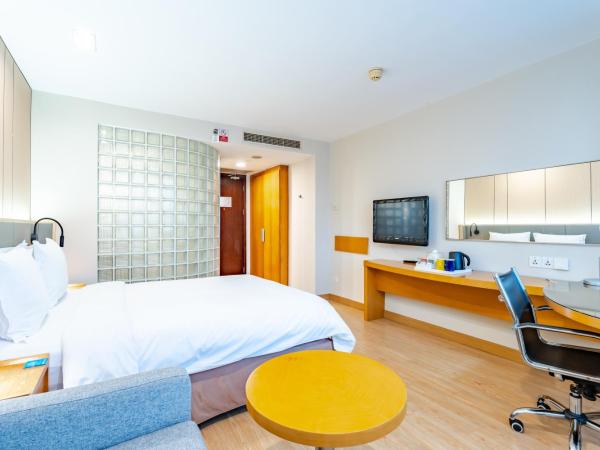 Holiday Inn Express Shanghai Jinqiao Central, an IHG Hotel : photo 7 de la chambre chambre standard lit queen-size