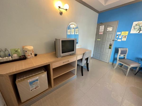 Thipurai City Hotel : photo 7 de la chambre chambre double deluxe avec baignoire