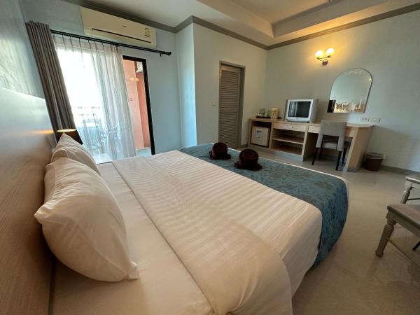 Thipurai City Hotel : photo 5 de la chambre chambre double deluxe avec baignoire