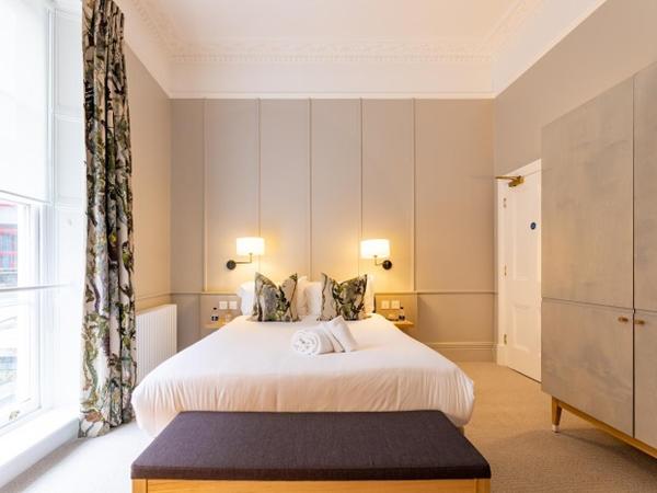 The Goodenough Hotel London : photo 3 de la chambre chambre double ou lits jumeaux - vue sur cour 