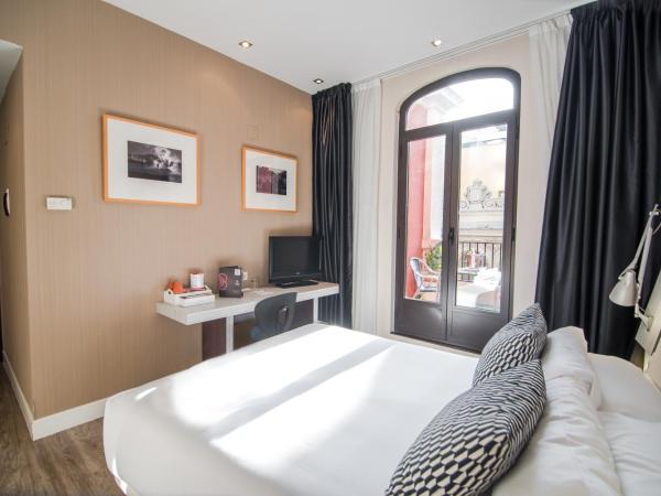 Petit Palace Chueca : photo 3 de la chambre chambre double ou lits jumeaux supérieure avec terrasse