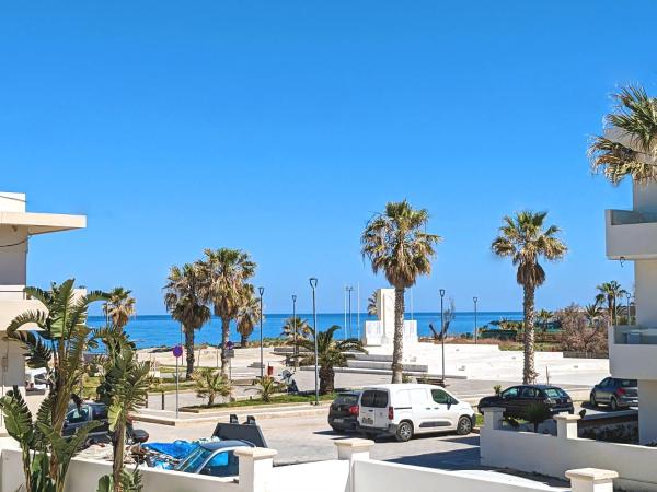 Aristea Hotel : photo 10 de la chambre studio supérieur - vue latérale sur mer