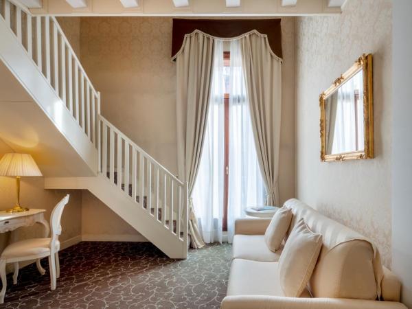 Maison Venezia | UNA Esperienze : photo 6 de la chambre duplex suite with mezzanine and sofa bed