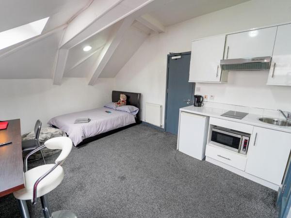 STAY SA Equipped Studios 10 mins from City centre and next to UOB! : photo 5 de la chambre studio deluxe