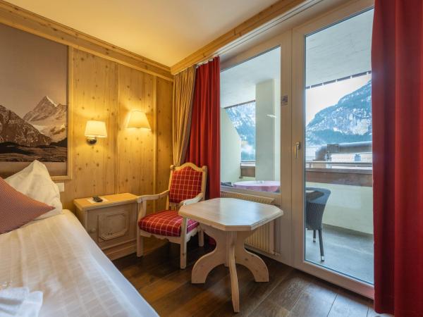 Hotel Spinne Grindelwald : photo 4 de la chambre chambre double - vue partielle sur eiger