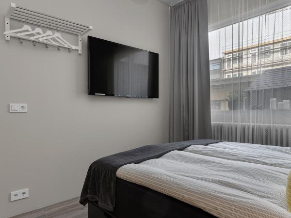 NN Urban Guesthouse : photo 5 de la chambre chambre double avec salle de bains privative