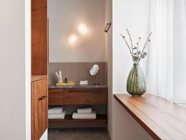 The Social Athens Hotel, a member of Radisson Individuals : photo 9 de la chambre suite avec terrasse - vue sur lycabette