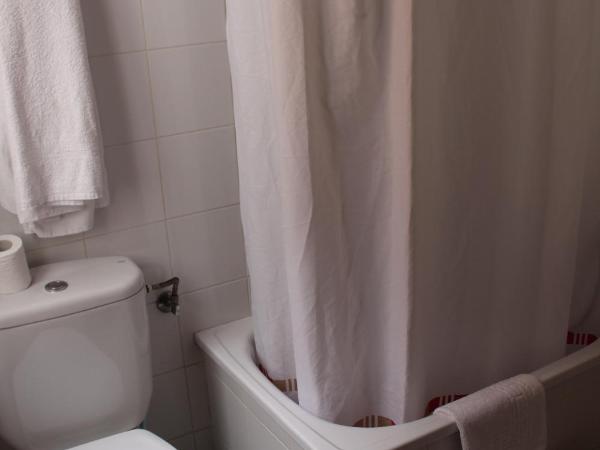 Hostal Casanova : photo 5 de la chambre chambre double