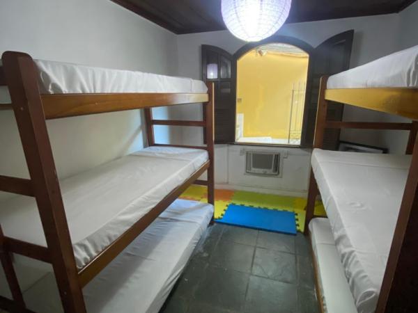 pousada vida de Búzios recanto : photo 1 de la chambre lit simple dans dortoir pour femmes