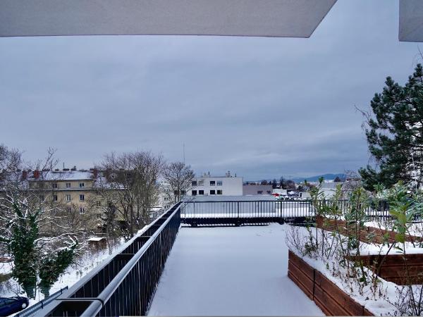 DM & s Apartment : photo 1 de la chambre appartement avec terrasse