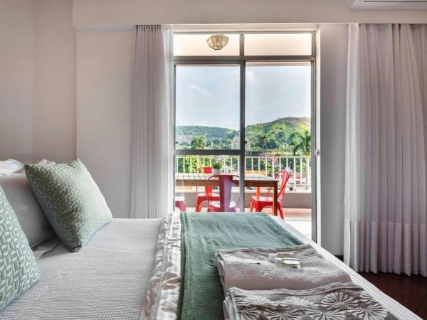 Jacarepaguá Residence - Quarto em apartamento : photo 5 de la chambre chambre double - vue sur montagne
