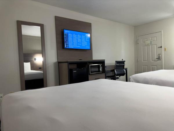 Americas Best Value Inn Austin : photo 4 de la chambre chambre 2 lits queen-size - non-fumeurs