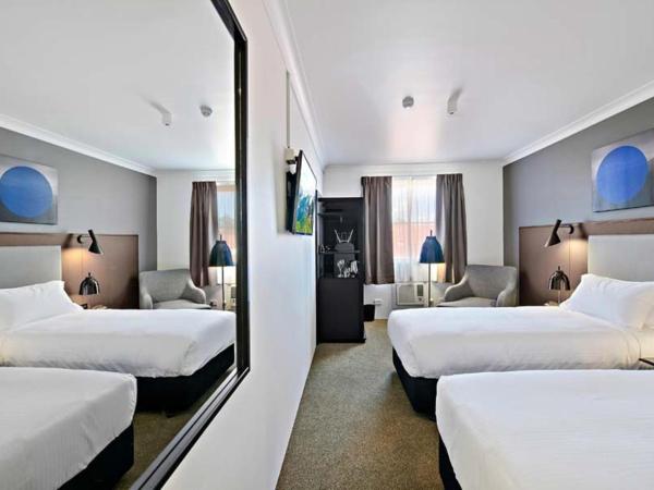 Silkari Urban CKS Sydney Airport Hotel : photo 3 de la chambre chambre lits jumeaux standard