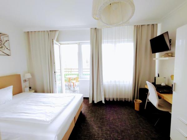 Les Nations : photo 2 de la chambre chambre simple confort avec balcon