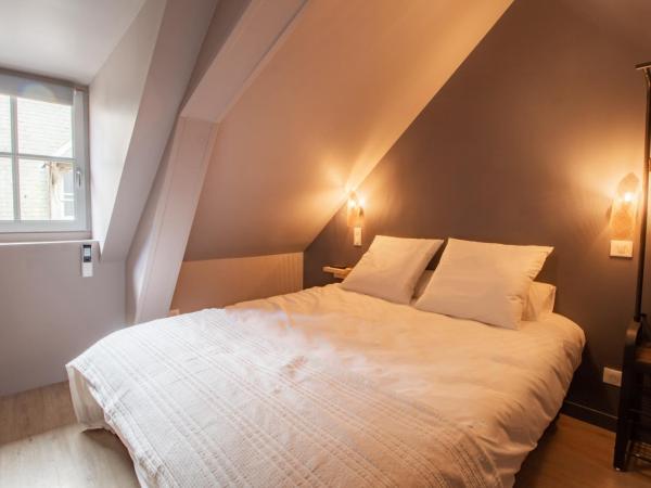 LE COURSARLON : photo 1 de la chambre appartement