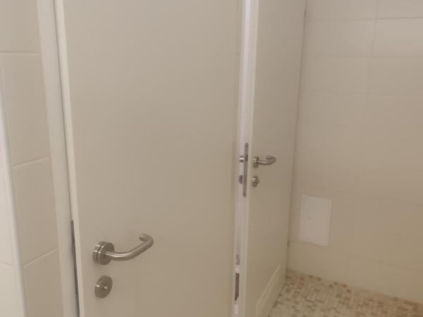 CH-Hostel : photo 3 de la chambre lit dans dortoir mixte de 8 lits