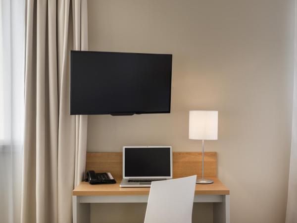 Aparthotel Adagio Access Dijon République : photo 6 de la chambre studio lits jumeaux