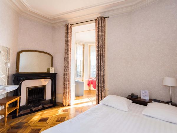 Hotel des Tourelles : photo 5 de la chambre chambre double avec salle de bains privative extérieure
