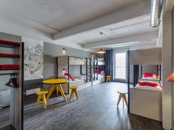 MEININGER Hotels Bruxelles City Center : photo 1 de la chambre lit dans dortoir mixte de 10 lits