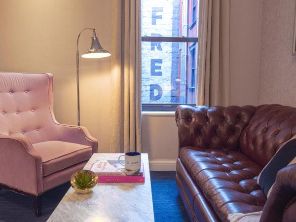 The Frederick Hotel Tribeca : photo 3 de la chambre suite junior avec 1 lit king-size et canapé-lit