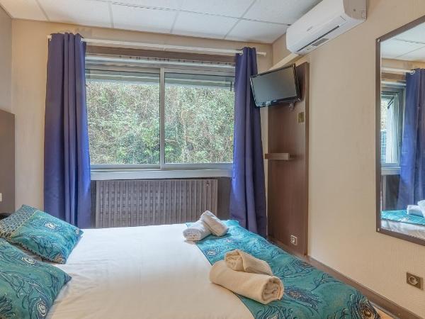 Hôtel du Poète : photo 3 de la chambre chambre double standard - côté colline