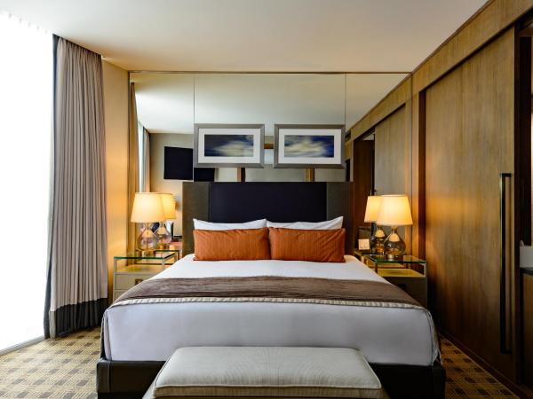 Loden Vancouver : photo 2 de la chambre chambre lit king-size de luxe