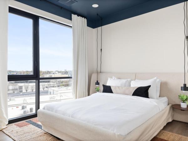 The Eighteen by Locale : photo 4 de la chambre penthouse, 2.5 bath