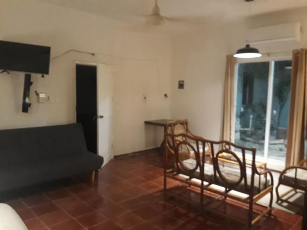 Bea rooms and studios : photo 1 de la chambre chambre triple confort avec douche