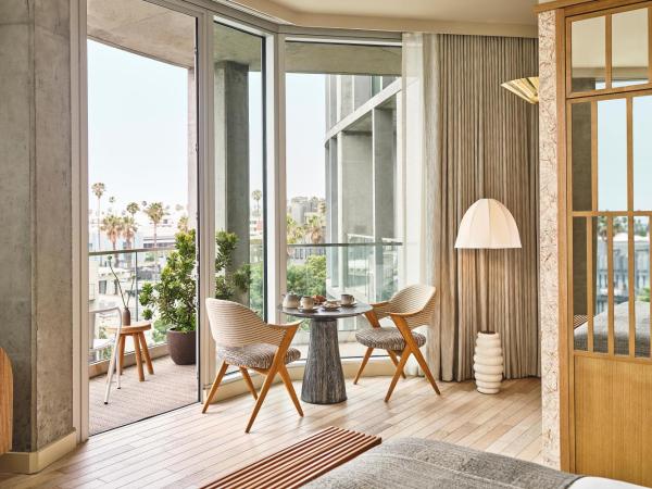 Santa Monica Proper Hotel, a Member of Design Hotels : photo 2 de la chambre suite lit king-size deluxe