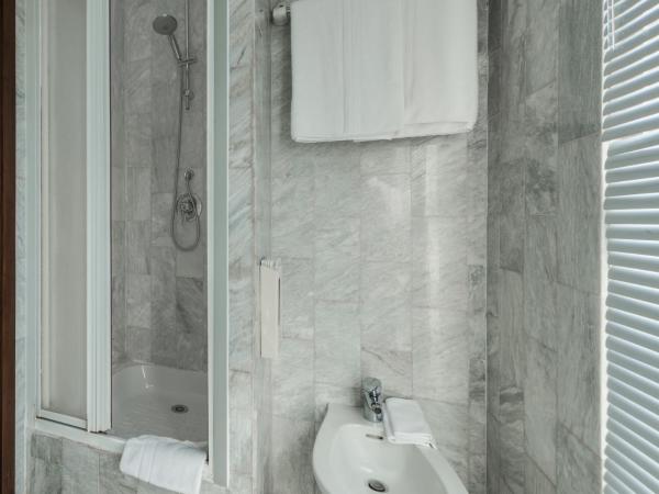 Ambassador-Monaco : photo 7 de la chambre chambre double