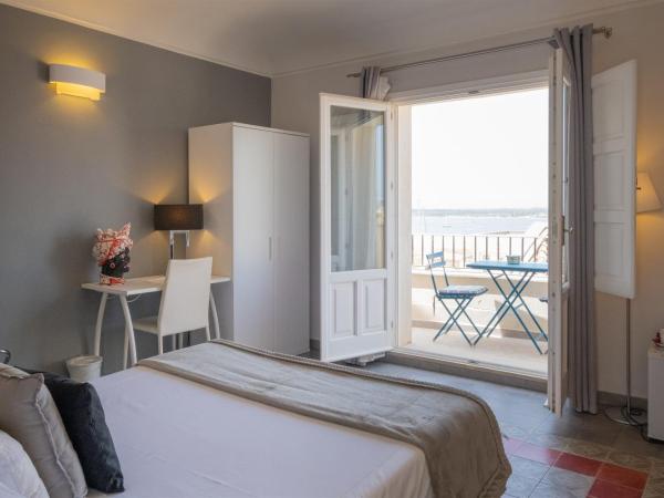 Palazzo Gilistro : photo 1 de la chambre chambre double deluxe - vue sur mer
