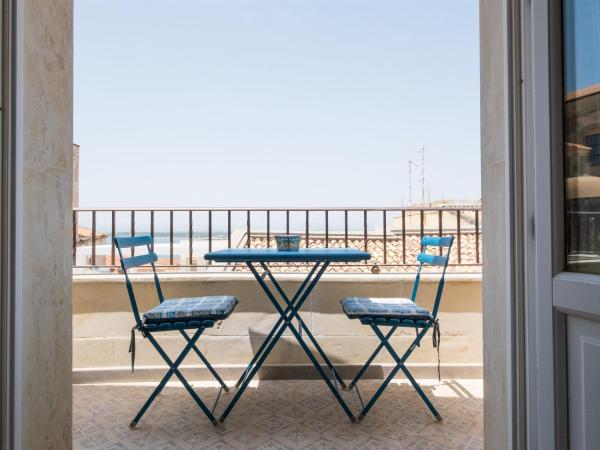 Palazzo Gilistro : photo 2 de la chambre chambre double deluxe - vue sur mer