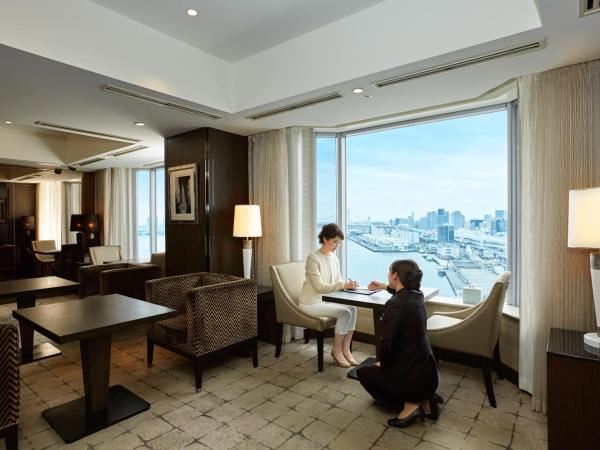 InterContinental Tokyo Bay, an IHG Hotel : photo 3 de la chambre classic twin room club lounge access with river view