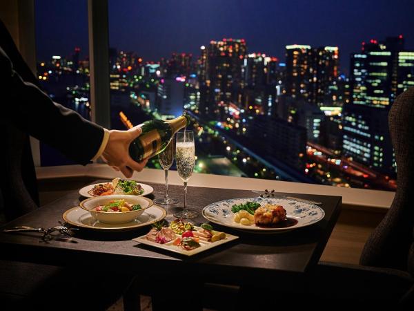 InterContinental Tokyo Bay, an IHG Hotel : photo 5 de la chambre classic twin room club lounge access with river view