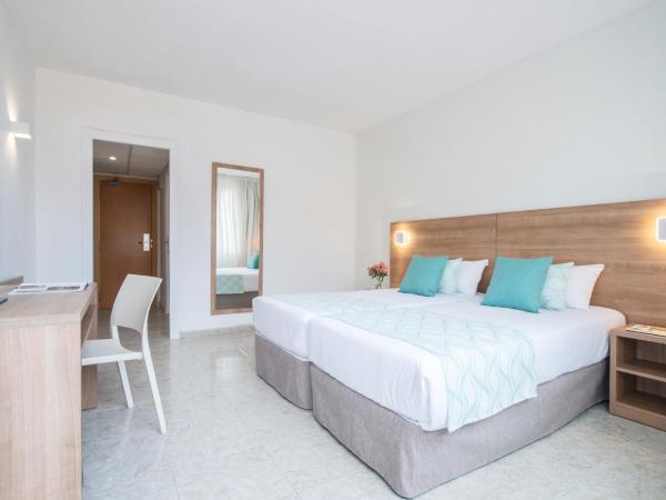 Hotel Lloret Santa Rosa by Pierre & Vacances : photo 2 de la chambre chambre double avec balcon