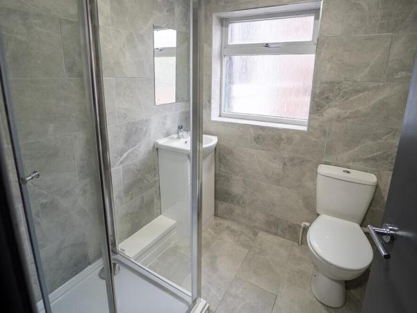 FREE PARKING Cosy Studios close to city and QE and UOB! : photo 8 de la chambre studio