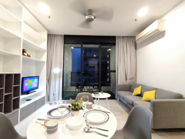 ARCORIS, MONT KIARA by MK HOME : photo 1 de la chambre chambre double deluxe avec balcon