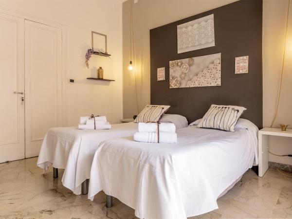 B&B Massimocentro : photo 1 de la chambre chambre double ou lits jumeaux avec salle de bains privative