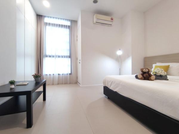 ARCORIS, MONT KIARA by MK HOME : photo 4 de la chambre chambre double deluxe avec balcon