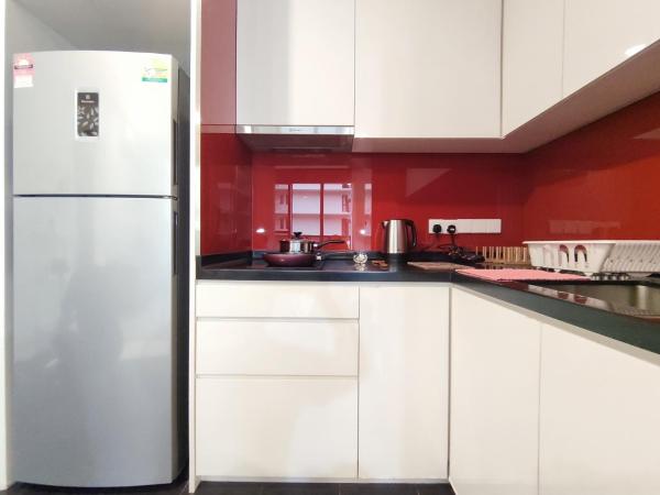 ARCORIS, MONT KIARA by MK HOME : photo 5 de la chambre chambre double deluxe avec balcon