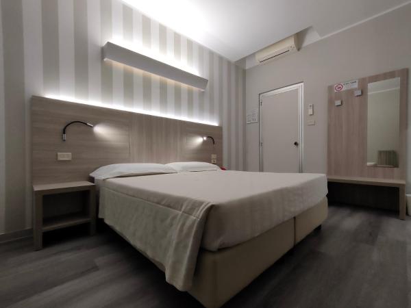 Hotel Vittoria : photo 1 de la chambre chambre double