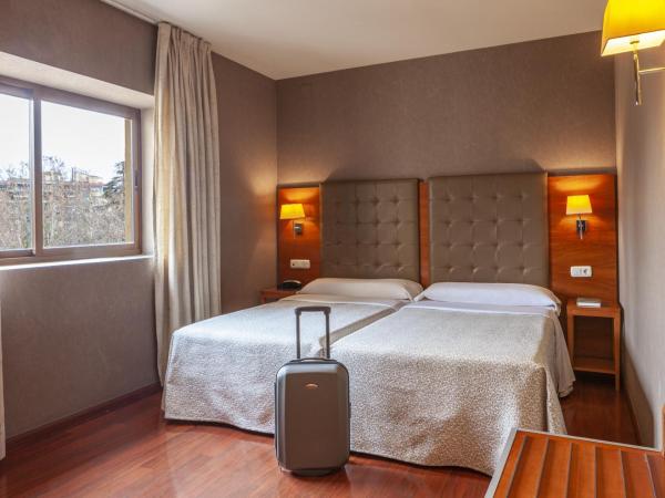 Hotel Macià Monasterio de los Basilios : photo 2 de la chambre chambre double ou lits jumeaux