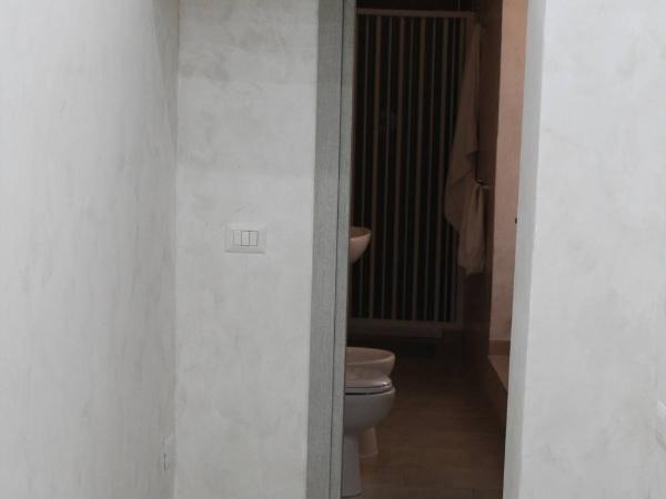 Casa Vacanza Grey : photo 8 de la chambre appartement avec balcon