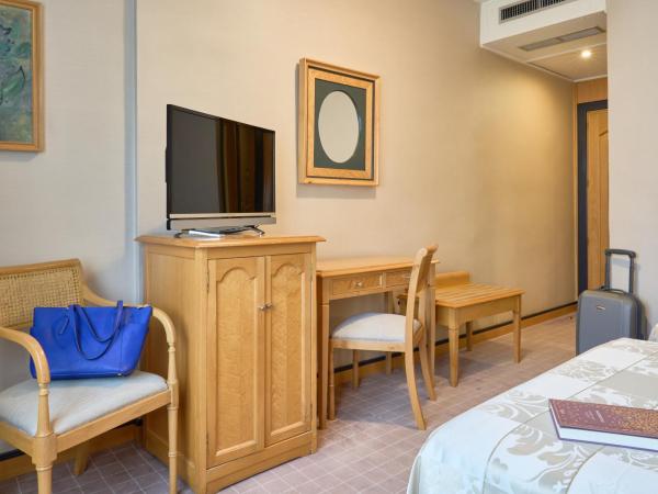 Hotel Macià Cóndor : photo 4 de la chambre chambre double ou lits jumeaux