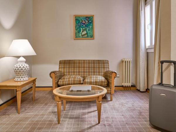 Hotel Macià Cóndor : photo 7 de la chambre chambre familiale (2 adultes et 2 enfants)