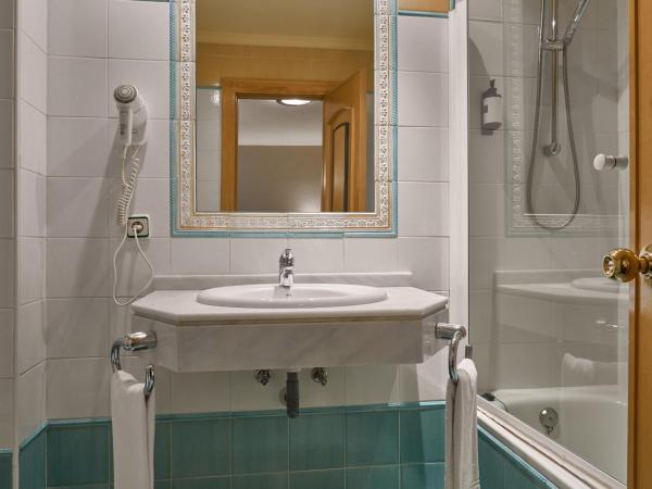 Hotel Macià Cóndor : photo 7 de la chambre chambre lit queen-size