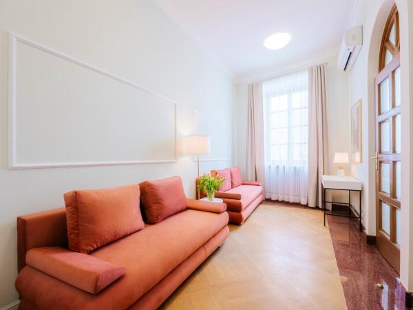 Jess Hotel & Spa Warsaw Old Town : photo 2 de la chambre appartement 3 chambres