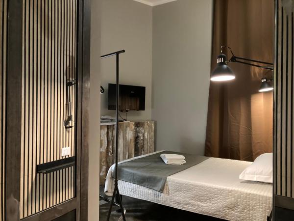 Hotel Calypso : photo 3 de la chambre chambre simple avec salle de bains privative